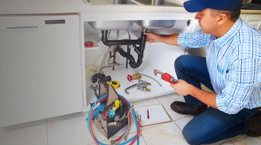Local tankless water heater installation in Prairieburg, IA